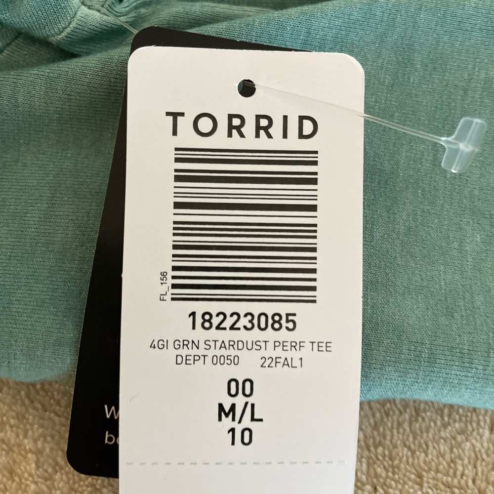 Torrid Lightweight “Stardust” T-Shirt - Size M - Picture 13 of 14